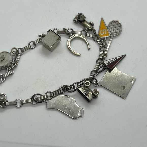 Vintage sterling silver charm bracelet enamel 11 charms some movable - Picture 11 of 16